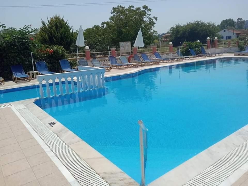 Ektor @swimming Pool Apartament Sidárion